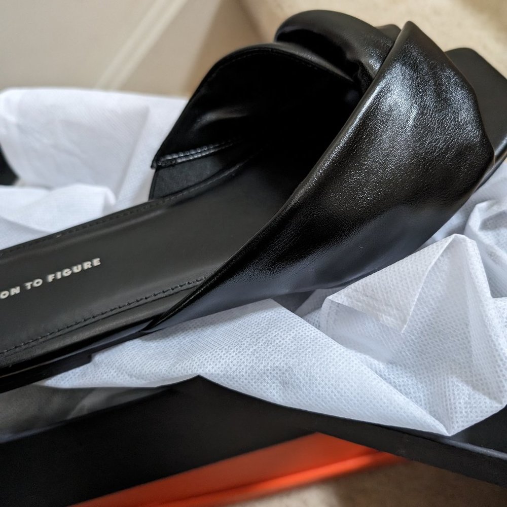 Black slide sandal